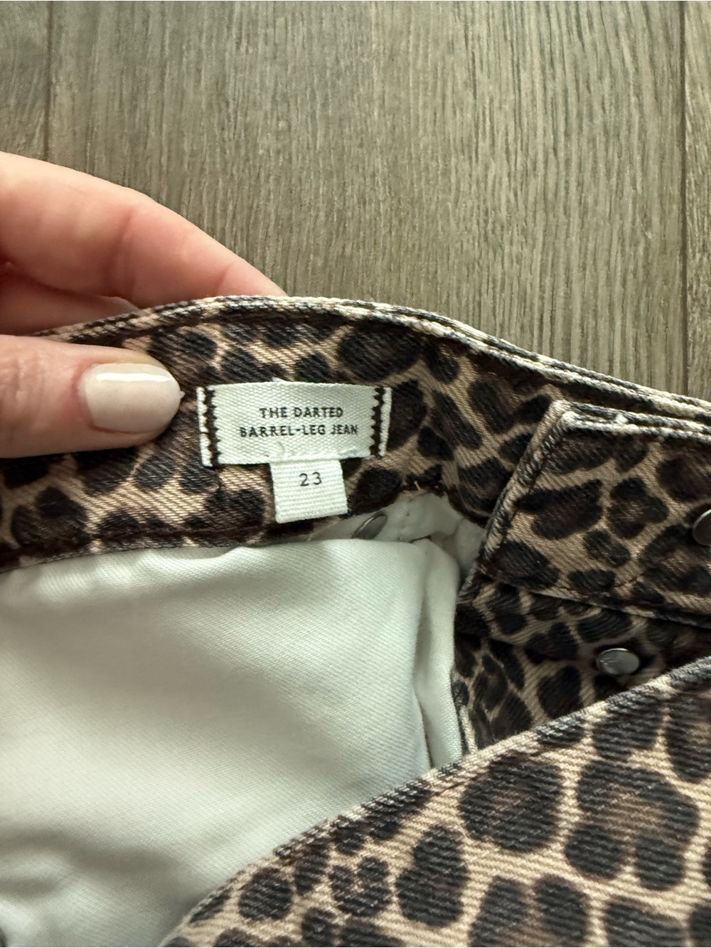 NWT Madewell the Darted Barrel Leg Leopard Cheetah Jeans Ankle Pants 23 24 - Picture 9 of 10